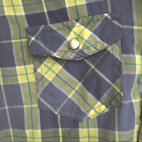 American Eagle favorite fit snap front top S - Picture 6 of 8